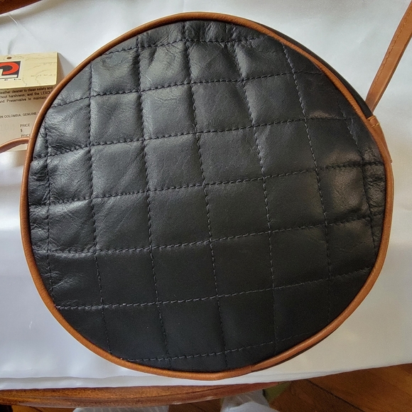 Leather Crossbody bag by PIEL - Picture 2 of 8